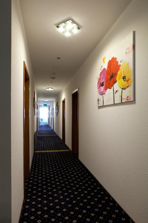 Hotel Deutscher Hof Babenhausen  Bagian luar foto