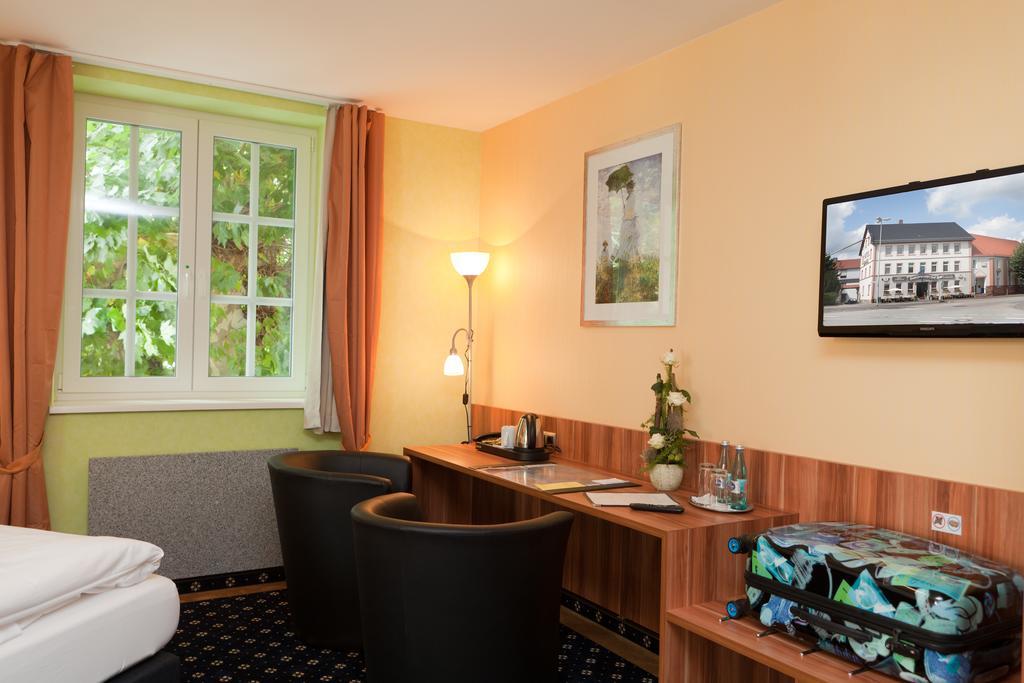 Hotel Deutscher Hof Babenhausen  Ruang foto
