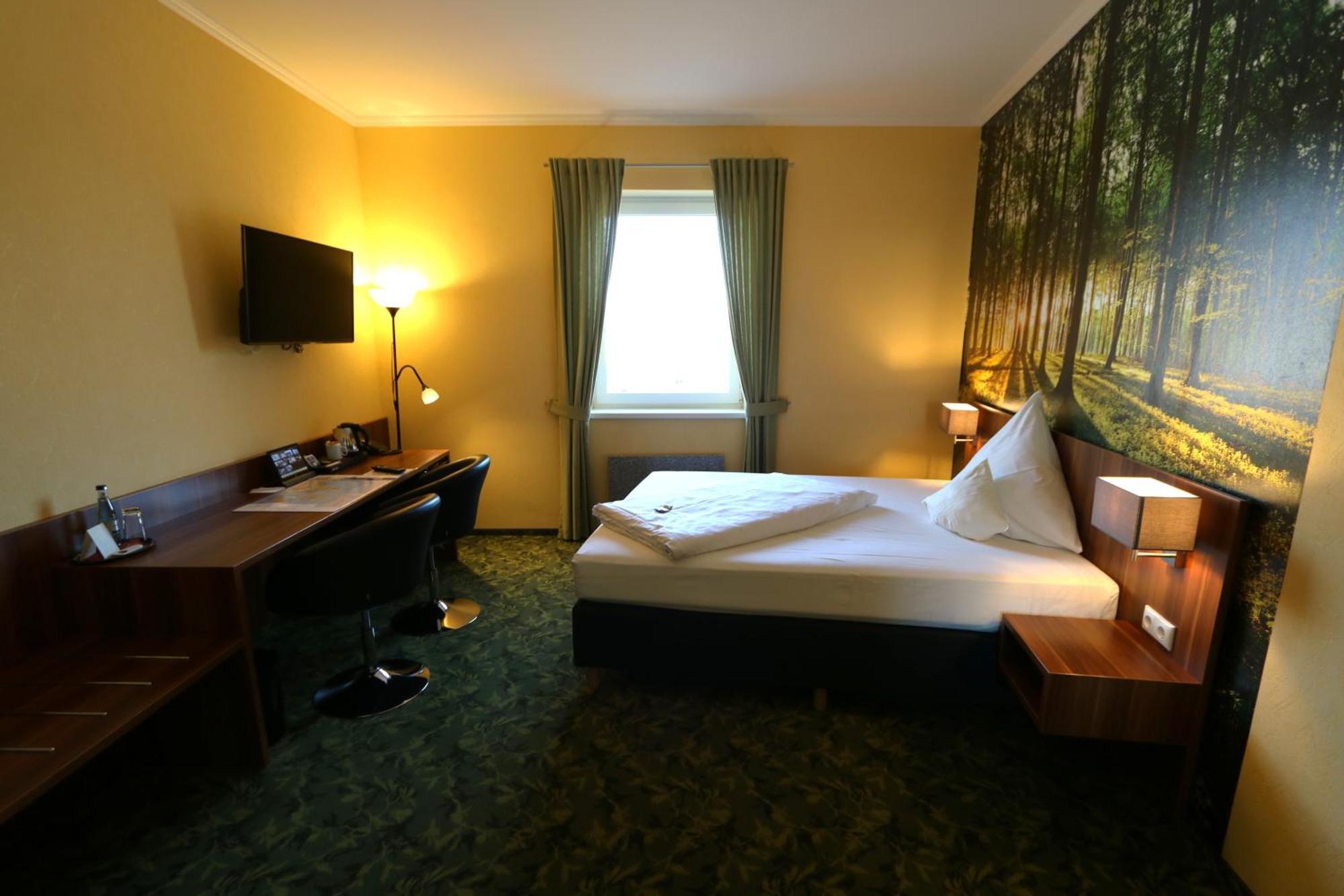 Hotel Deutscher Hof Babenhausen  Bagian luar foto